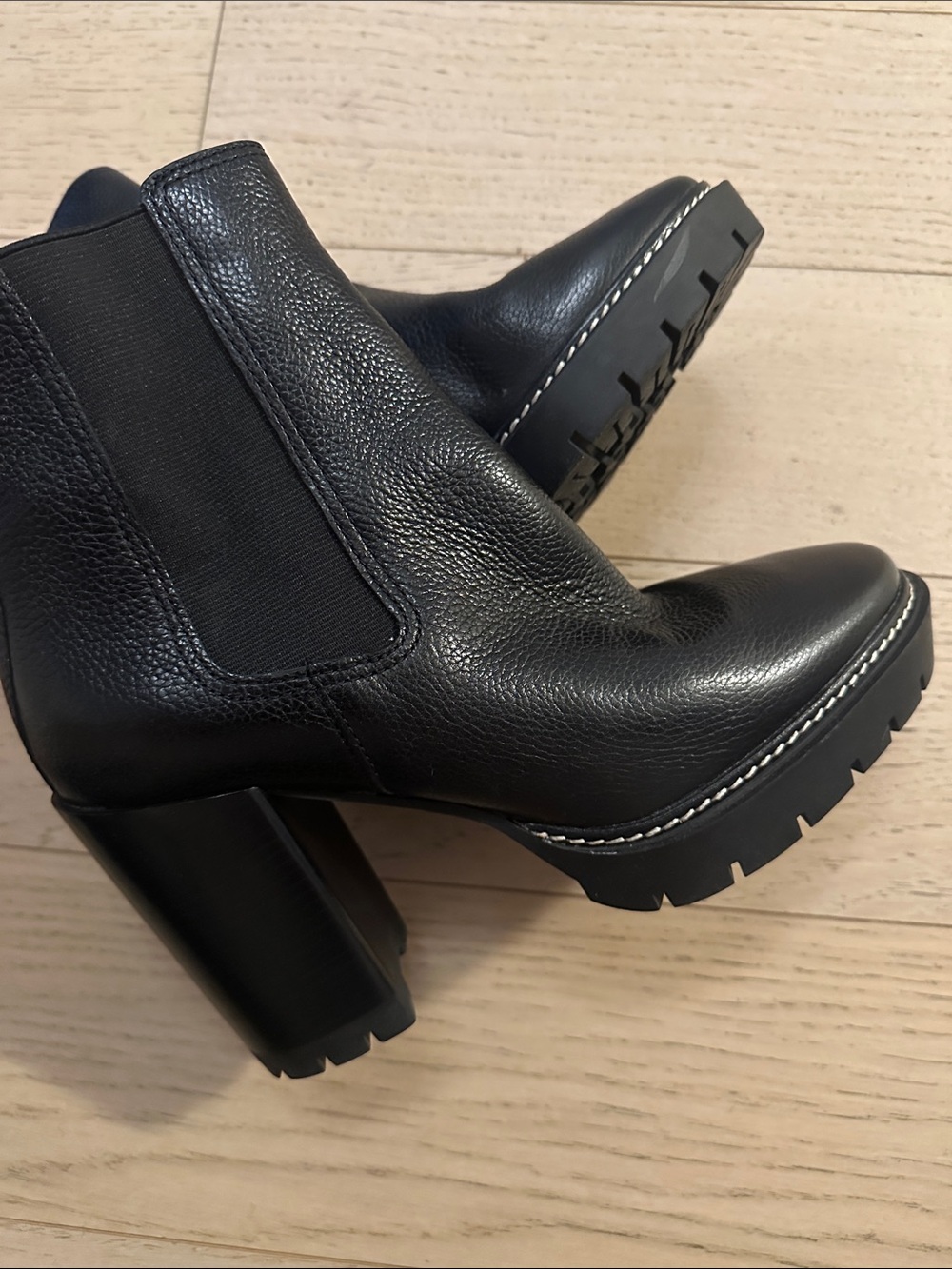 Tory Burch Black Leather High Heel ankle Boots, size 8